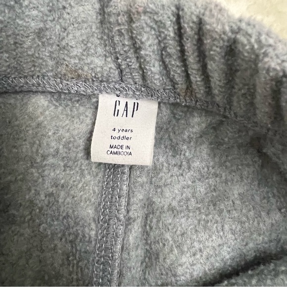 Gap Little Girl Winter Essential Bundle Sz 4 - Picture 12 of 14